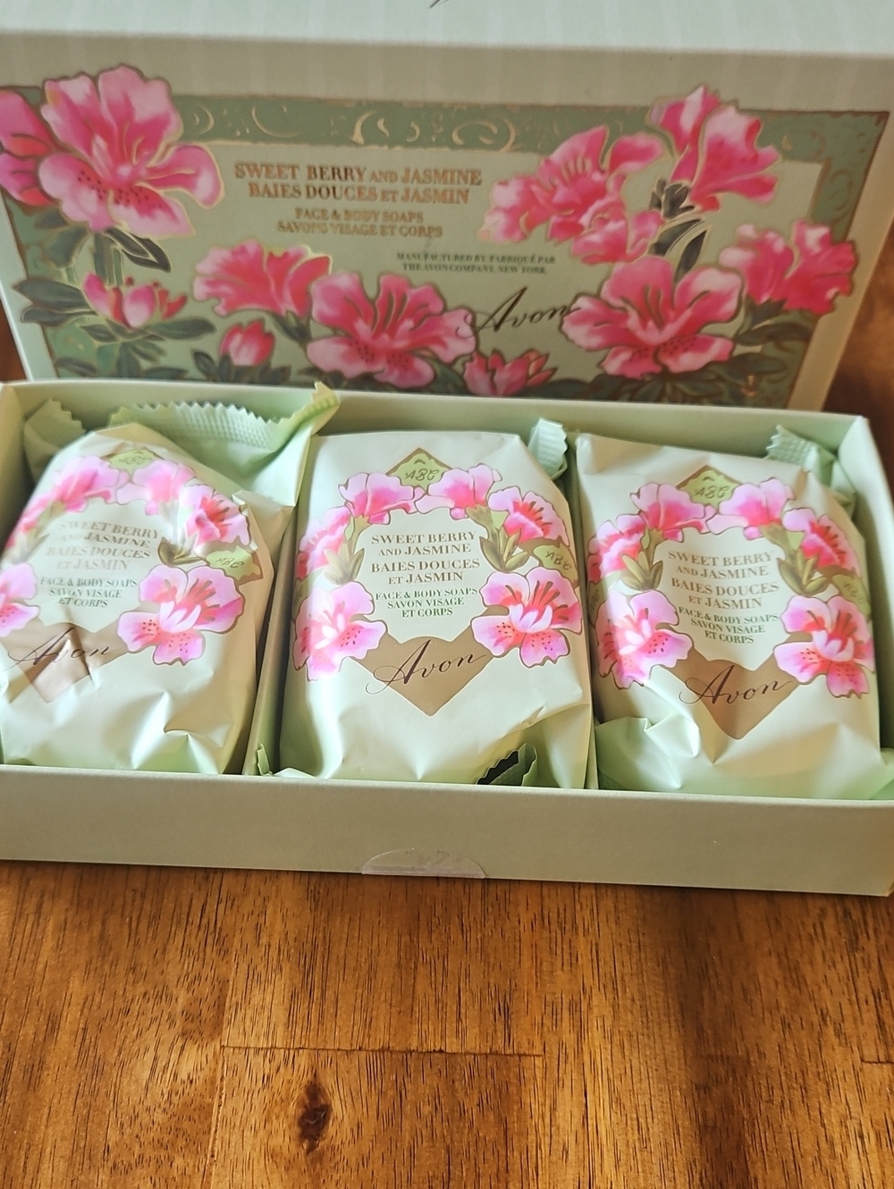 Avon Sweet Berry & Jasmine Face & Body Soap Trio.